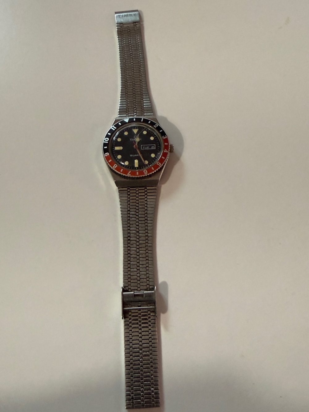 Q TIMEX Reissue Coke Bezel Watch Black Red 38mm - Picture 2 of 3